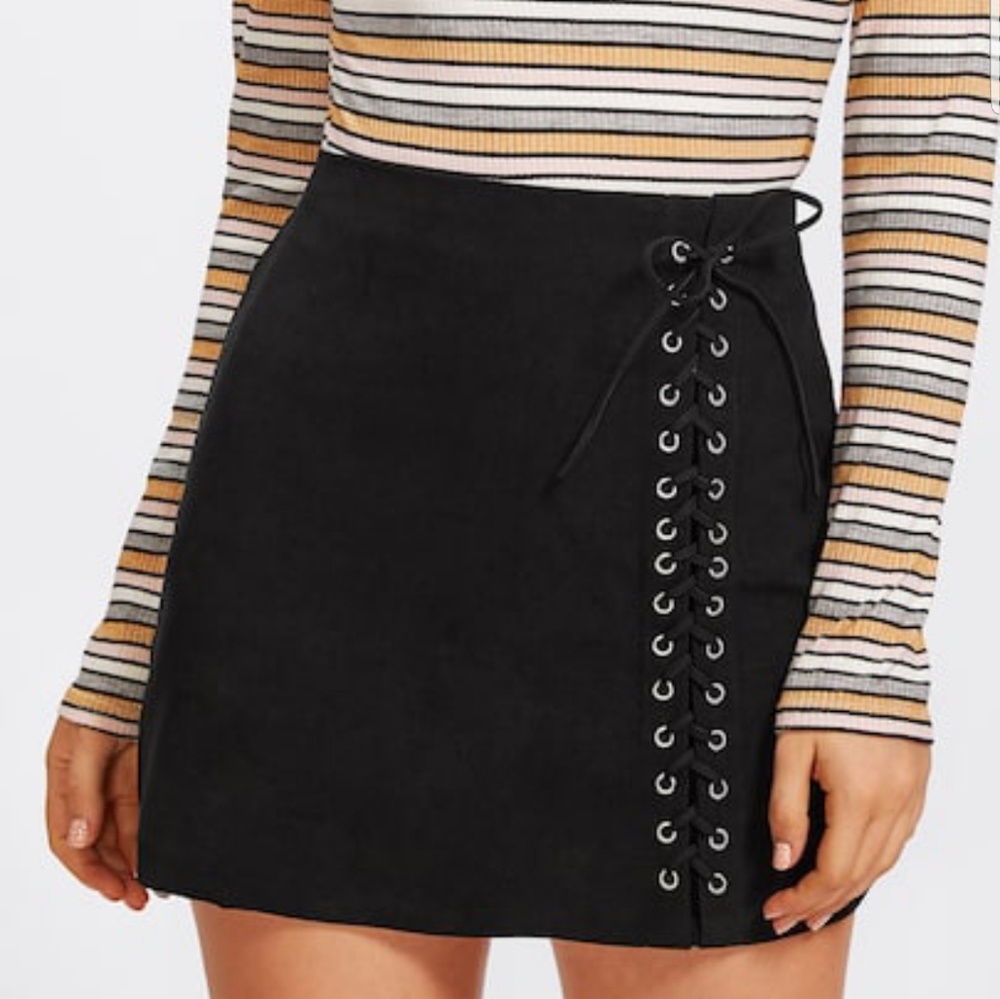Grommet lace up skirt